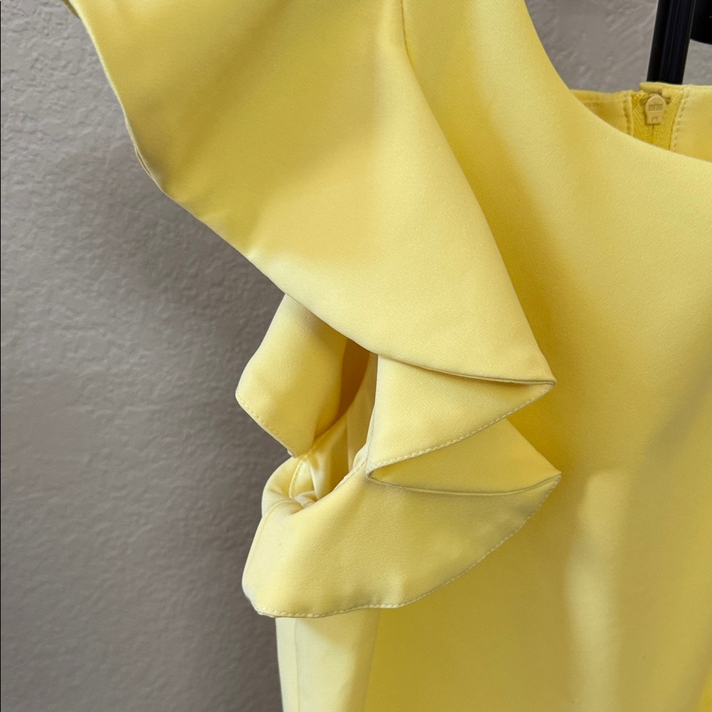 Yellow Ruffle Sleeve Romper - Picture 5 of 6